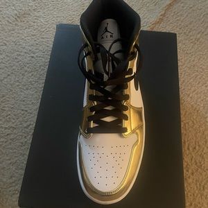 Brand new size 12 Jordan mid